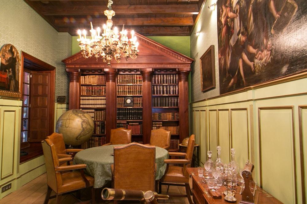 Ateneo Hotel Seville
