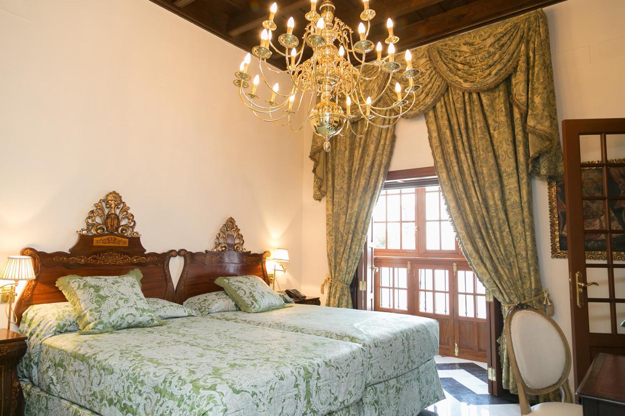 Ateneo 4* Seville